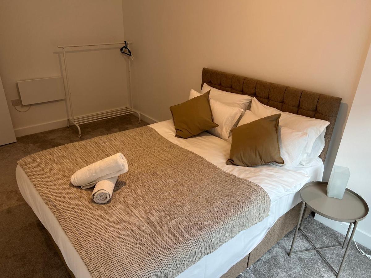 Crown X Chapel Apartments Manchester Bagian luar foto